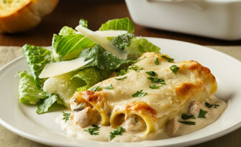 Chicken Alfredo Lasagna Rolls: A Creamy Comfort Food Dream